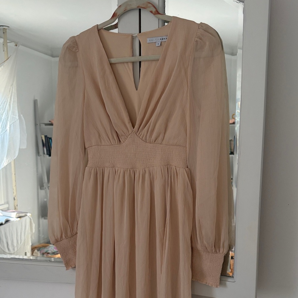 Baltic Born V-Neck Maxi- Small - Picture 2 of 7